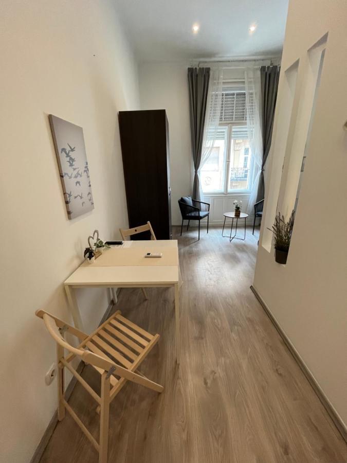 D58 Delux Apartments In The City Center Budapest Eksteriør billede